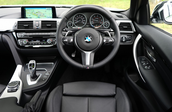 bmw interior 550x360 at 6 ways technology is reshaping the automotive industry