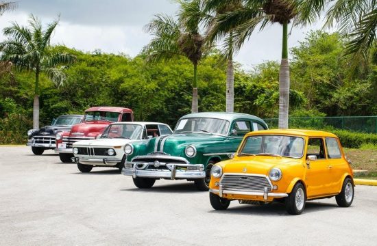 old cars 550x360 at How To Set Up A Car Restoration Business