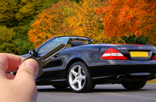 car key 550x360 at Factors to Consider When Buying a Used Car