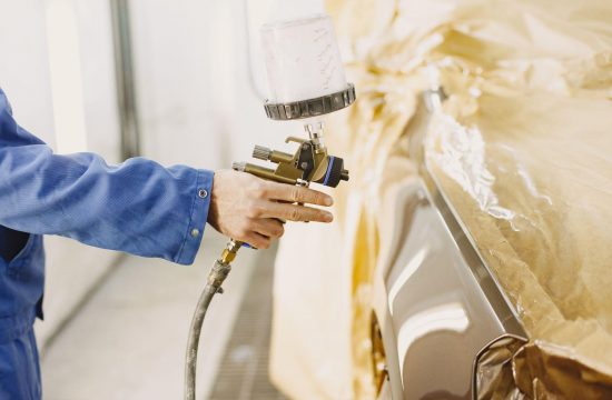 spray paint 550x360 at The Top Benefits Of Using Spray Gun For Automotive Painting