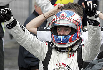 button victory at Turkish GP results: Button wins again!