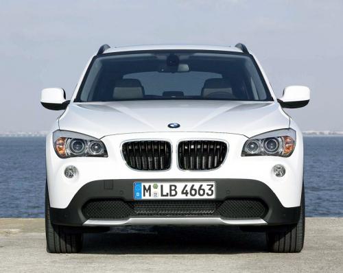 2010 bmw x1 1 at 2010 BMW X1 Official Pictures