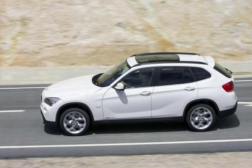 2010 bmw x1 3 at 2010 BMW X1 Official Pictures
