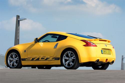 Nissan 370Z Yellow 4 at Nissan 370Z Yellow limited edition for UK