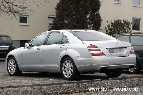 2010 s class 3 at 2010 Mercedes Benz S Class spyshots undisguised