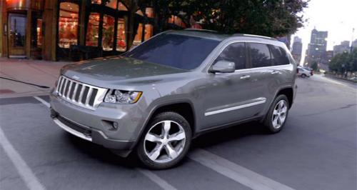 2010 jeep grand cherokee at 2010 Chrysler 300C and Jeep Cherokee preview