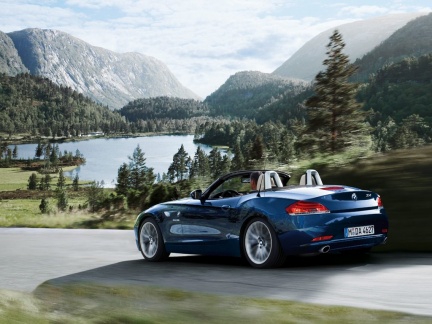 bmwz4 54 at New video of 2009 BMW Z4