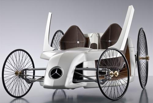 mercedes f cell roadster 1 at Mercedes Benz F Cell Concept   Its mad!