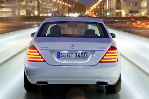 2010 s class 11 at Mercedes S400 Hybrid hits Middle East in September
