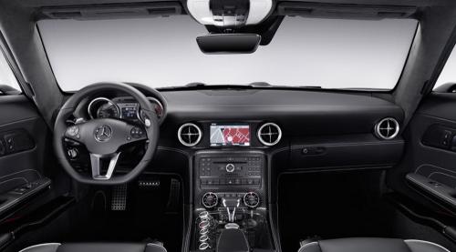 2011 mercedes benz sls amg 4 at Mercedes SLS AMG Gullwing sketches + interior