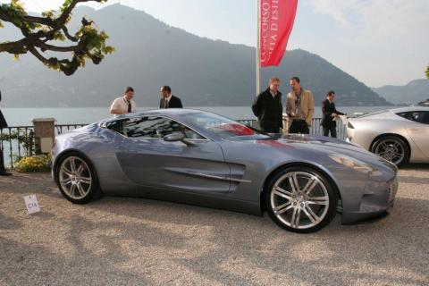 aston one77 live 2 at Live pictures of Aston Martin One 77 at Concorso Deleganza