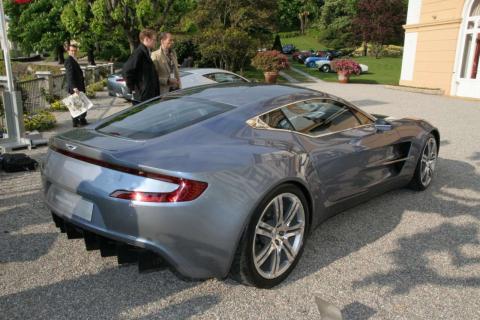 aston one77 live 3 at Live pictures of Aston Martin One 77 at Concorso Deleganza