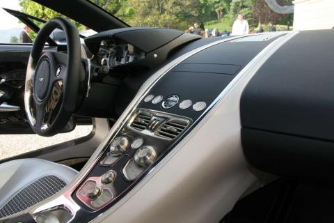 aston one77 live 7 at Live pictures of Aston Martin One 77 at Concorso Deleganza
