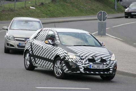 astra spy5 at Spyshots: 2010 Opel Astra