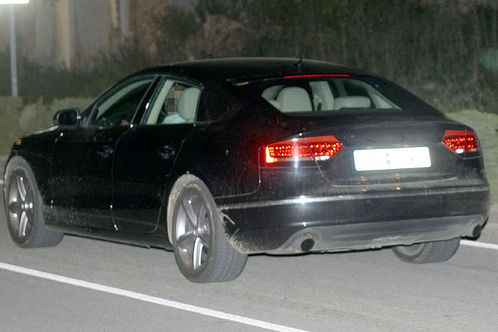 audi a5 sportback spy 4 at 2010 Audi A5 Sportback spied at night