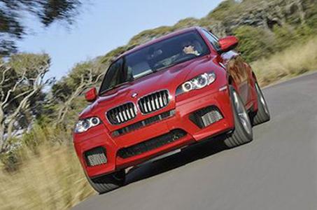 bmw x6m 5 at BMW X6M brakes cover ahead of debut
